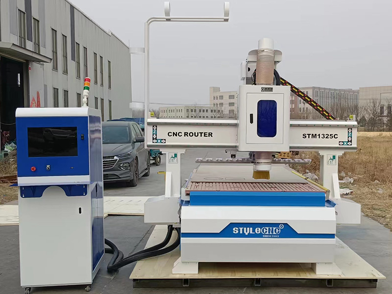 4x8 帶旋轉(zhuǎn)自動(dòng)換刀裝置套件的自動(dòng)換刀數(shù)控雕刻刻機(jī) 4x8 帶旋轉(zhuǎn)自動(dòng)換刀裝置套件的自動(dòng)換刀數(shù)控雕刻刻機(jī)