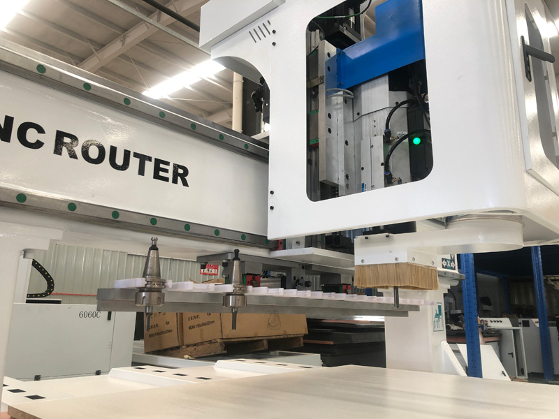 線性自動(dòng)換刀器 5x10 數(shù)控雕刻機(jī) 線性自動(dòng)換刀器 5x10 數(shù)控雕刻機(jī)