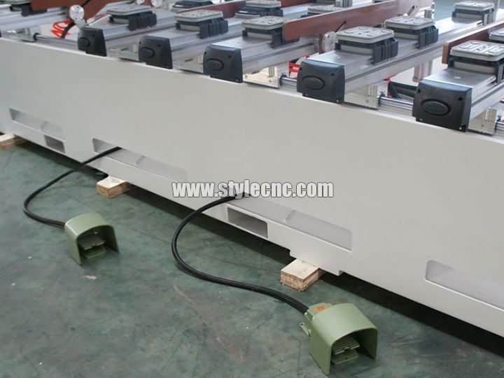 單臂 PTP數(shù)控加工中心細節(jié) 單臂 PTP數(shù)控加工中心細節(jié)