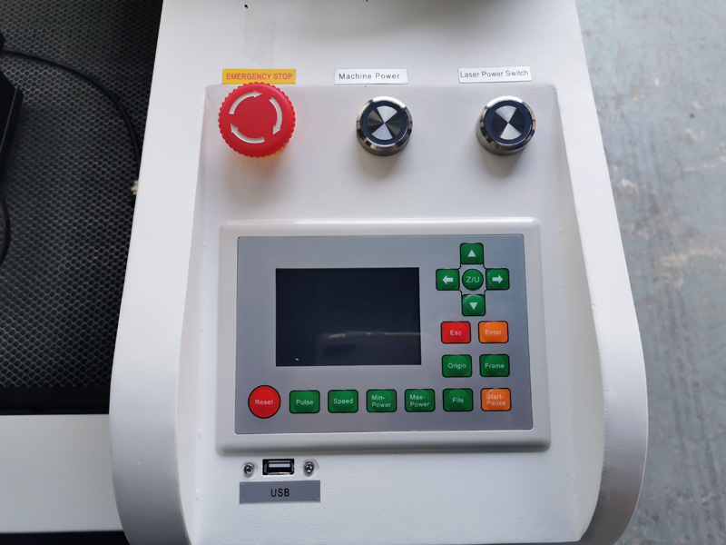 瑞達(dá)6442G控制系統(tǒng) CO2 激光雕刻機(jī) 瑞達(dá)6442G控制系統(tǒng) CO2 激光雕刻機(jī)