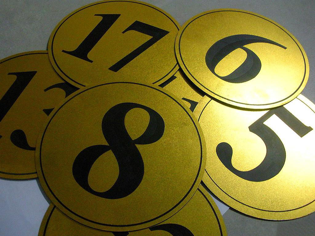 CO2 雙色板標牌激光切割機