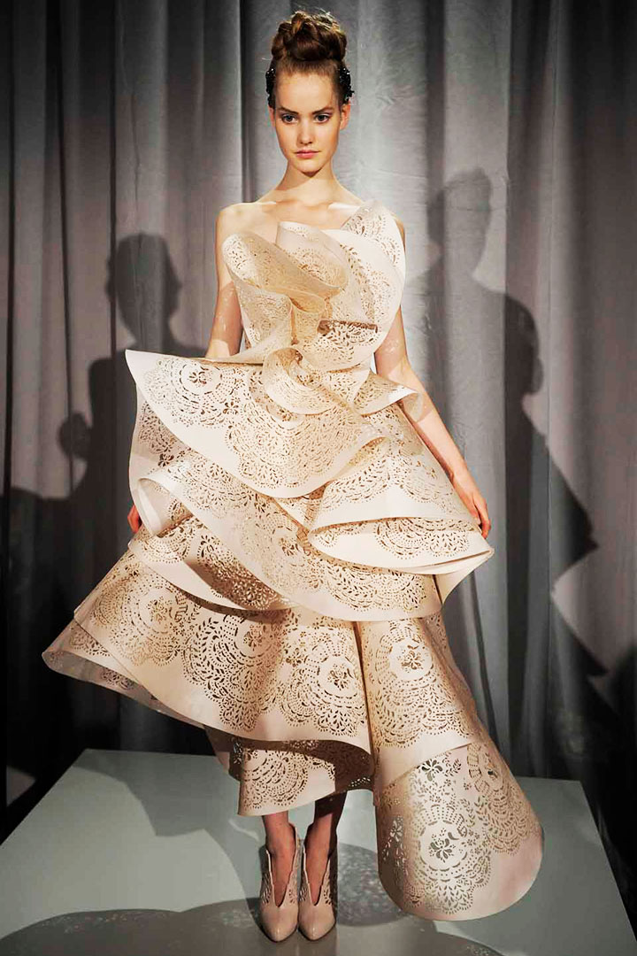 用于服裝裁剪項(xiàng)目的織物激光切割機(jī) 用于服裝裁剪項(xiàng)目的織物激光切割機(jī)