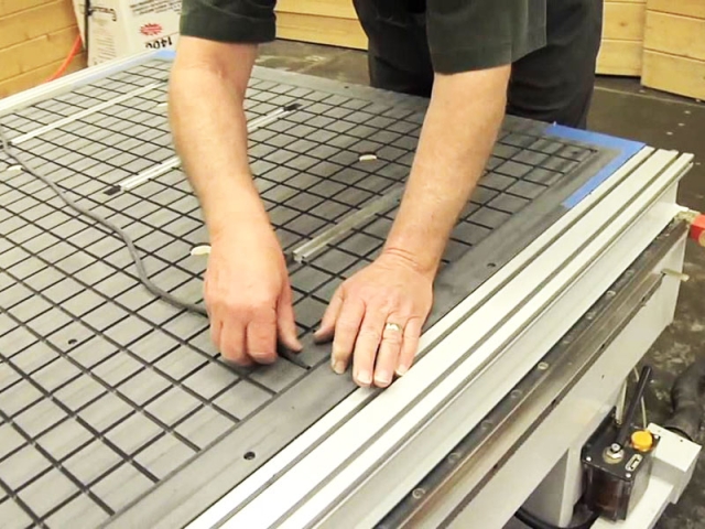 為什么數控木工雕刻機工作臺吸力不足？