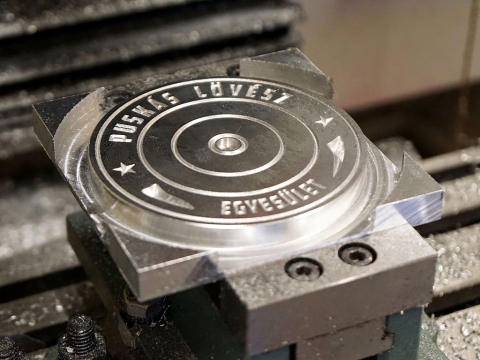 CNC 金屬雕刻機(jī)應(yīng)用及示例 CNC 金屬雕刻機(jī)應(yīng)用及示例