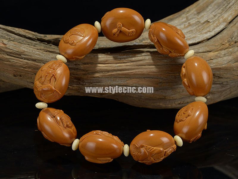 使用數控雕刻機進行橄欖核雕刻