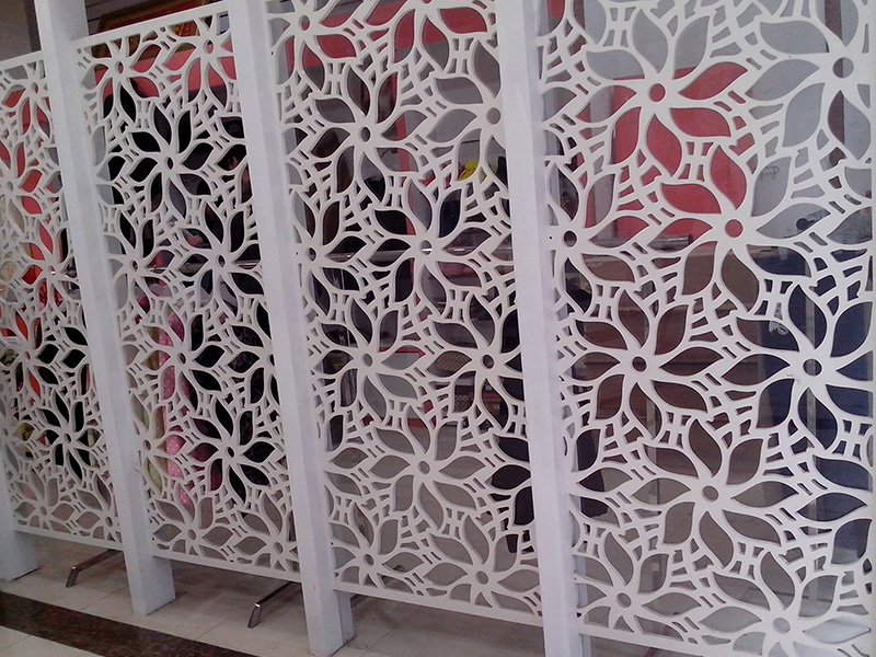 工業(yè) 6x12 用于鋁切割項目的數(shù)控雕刻機 工業(yè) 6x12 用于鋁切割項目的數(shù)控雕刻機