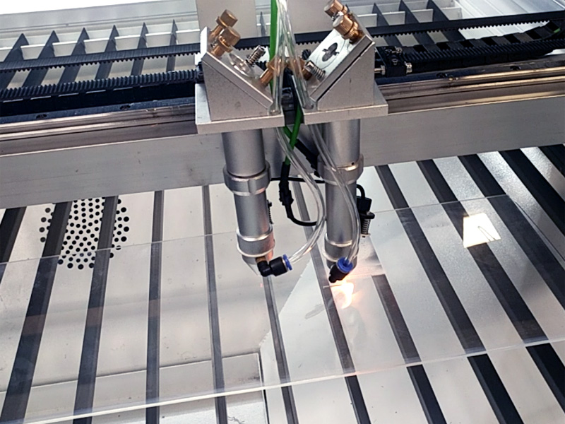 激光雕刻機雙激光頭 STJ1390-2 激光雕刻機雙激光頭 STJ1390-2