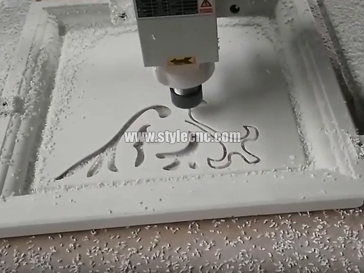 1325數控雕刻機用于裝飾燈箱切割