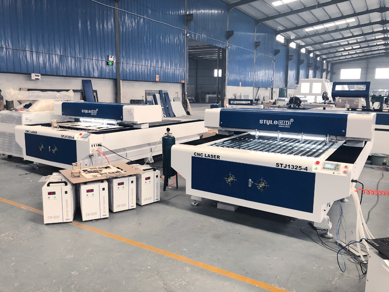 2025年暢銷產品 4x8 膠合板和中密度纖維板激光切割機