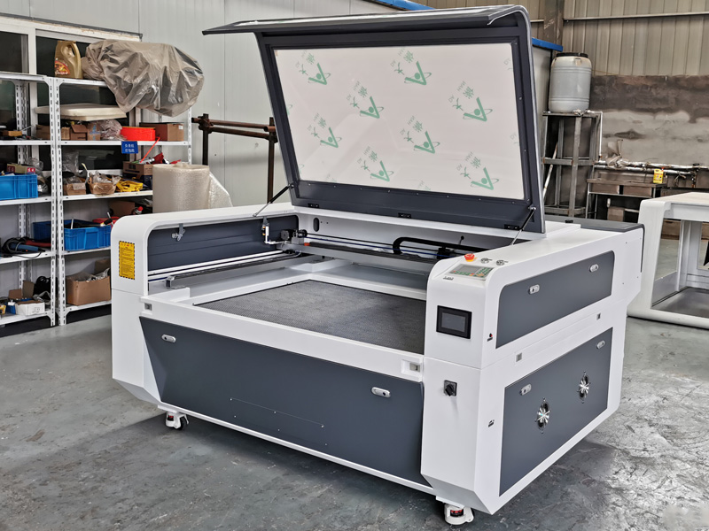 亞美尼亞1390激光雕刻切割機 亞美尼亞1390激光雕刻切割機