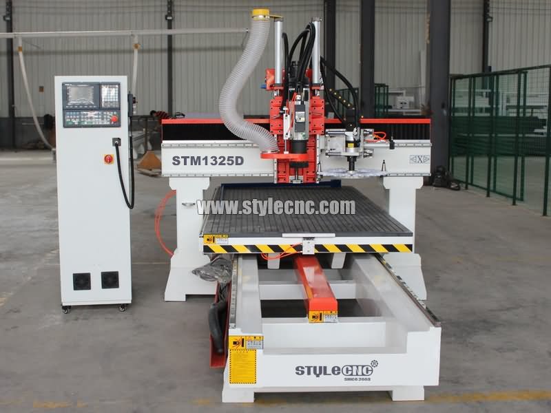 移動工作臺數(shù)控雕刻機