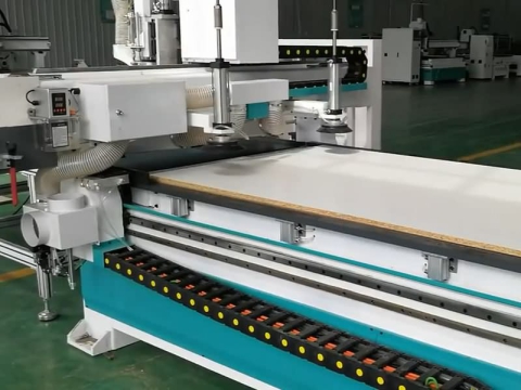 用于客廳家具制作的嵌套數(shù)控雕刻機(jī) 用于客廳家具制作的嵌套數(shù)控雕刻機(jī)