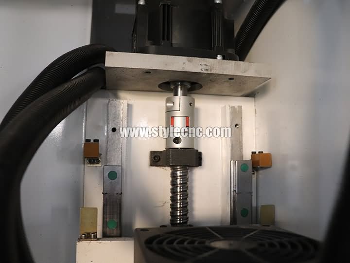 Carousel自動換刀CNC加工中心滾珠絲杠