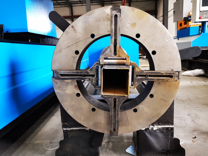 圓管、方管等離子切割四爪旋轉裝置