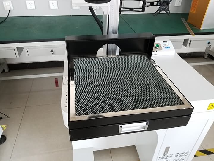 椰子激光打標(biāo)機(jī)蜂窩臺(tái) 椰子激光打標(biāo)機(jī)蜂窩臺(tái)