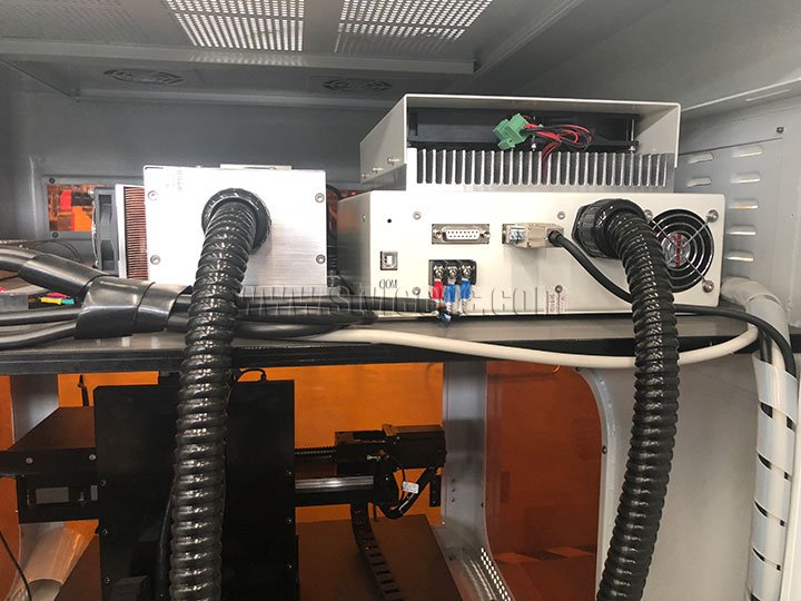 核心部件激光源 3D 激光水晶雕刻機(jī)