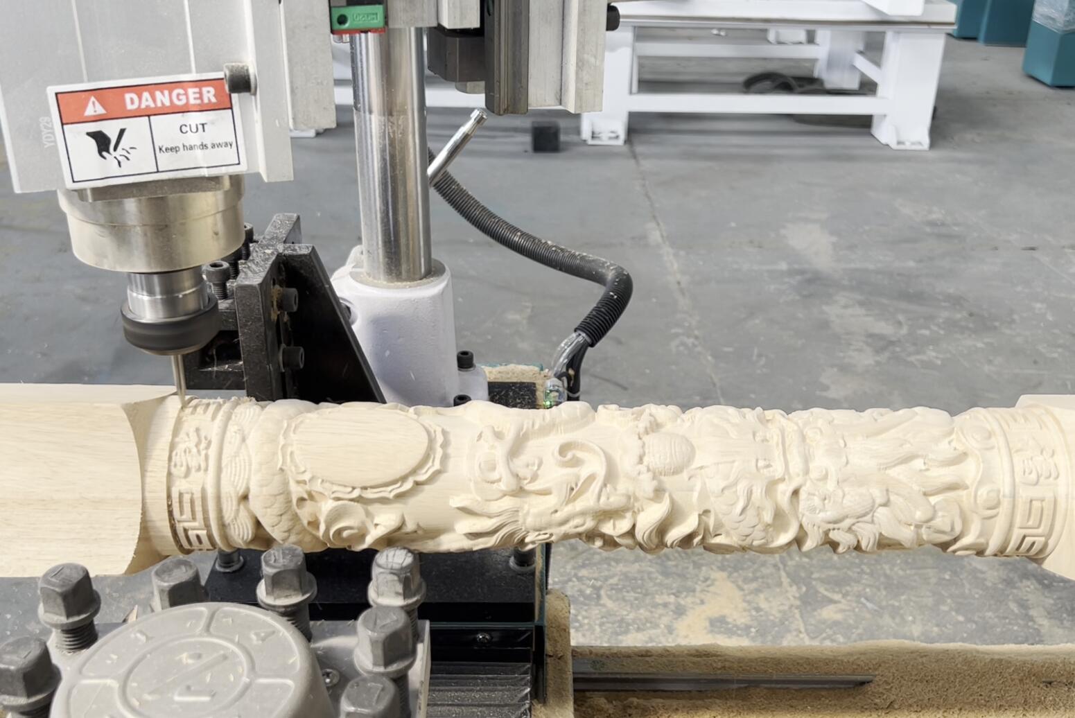 適用于木工項目的四軸數控木工車床 適用于木工項目的四軸數控木工車床