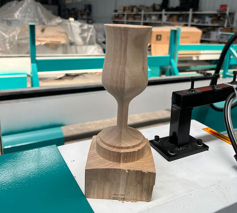 用于木杯的自動換刀數控木工車床