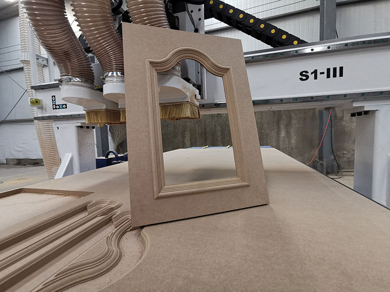 4x8 用于櫥柜制造項目的木材數(shù)控機床 4x8 用于櫥柜制造項目的木材數(shù)控機床