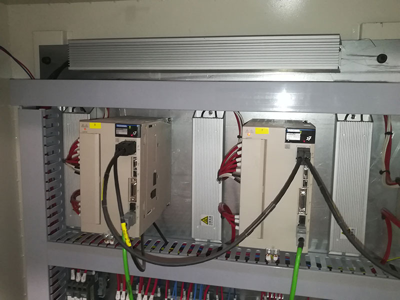 安川伺服驅動器