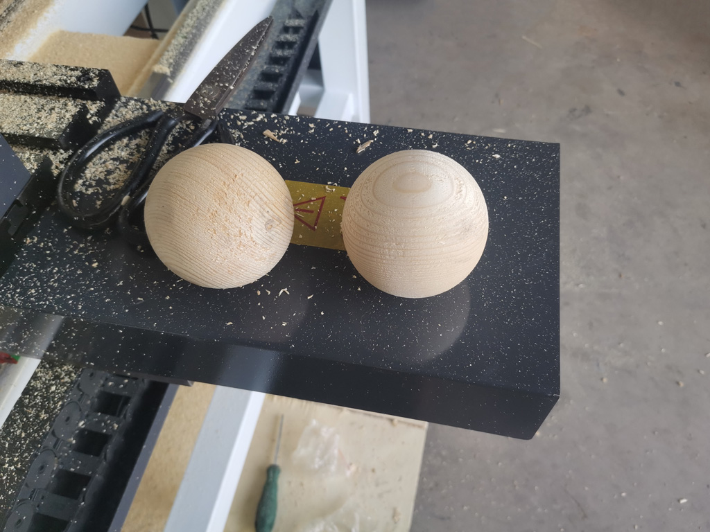 適合業(yè)余愛(ài)好者制作天然圓木珠的臺(tái)式木工車(chē)床