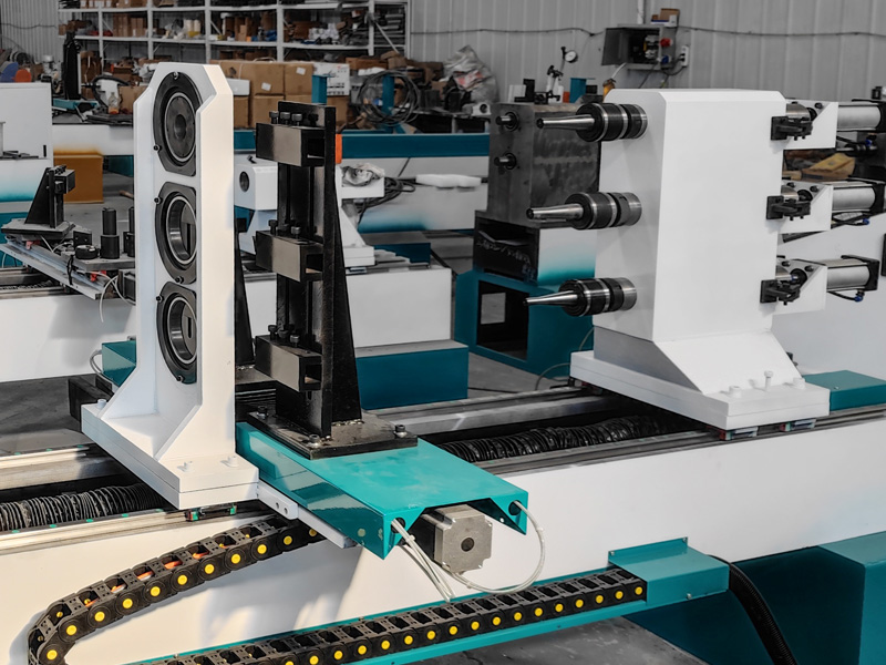 用于木材車削的自動數控仿形車床 用于木材車削的自動數控仿形車床