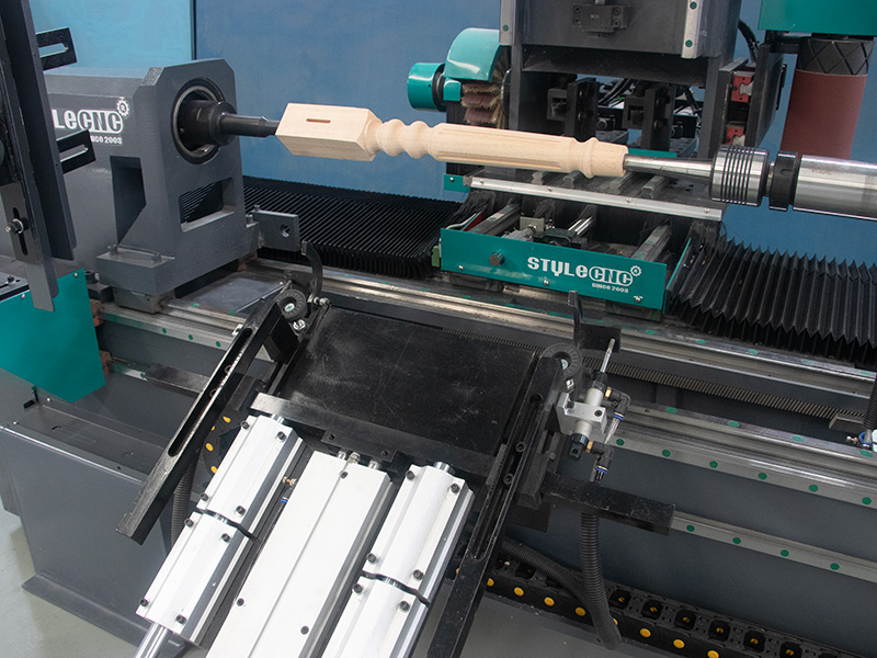 自動(dòng)進(jìn)料和卸料裝置 自動(dòng)進(jìn)料和卸料裝置