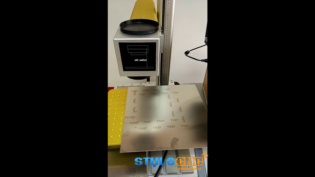 30W 帶移動工作臺的鍵盤光纖激光雕刻機