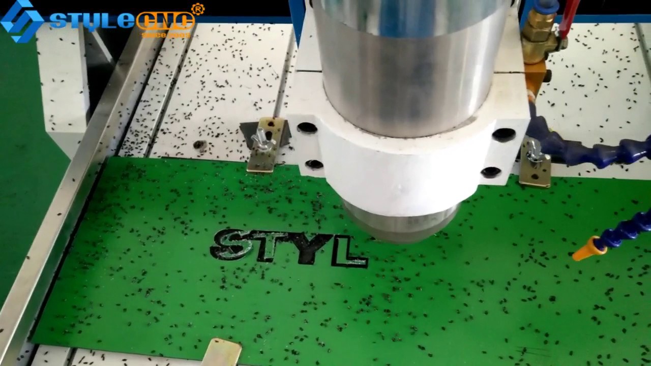 小型業余愛好數控銑床切割鋁板