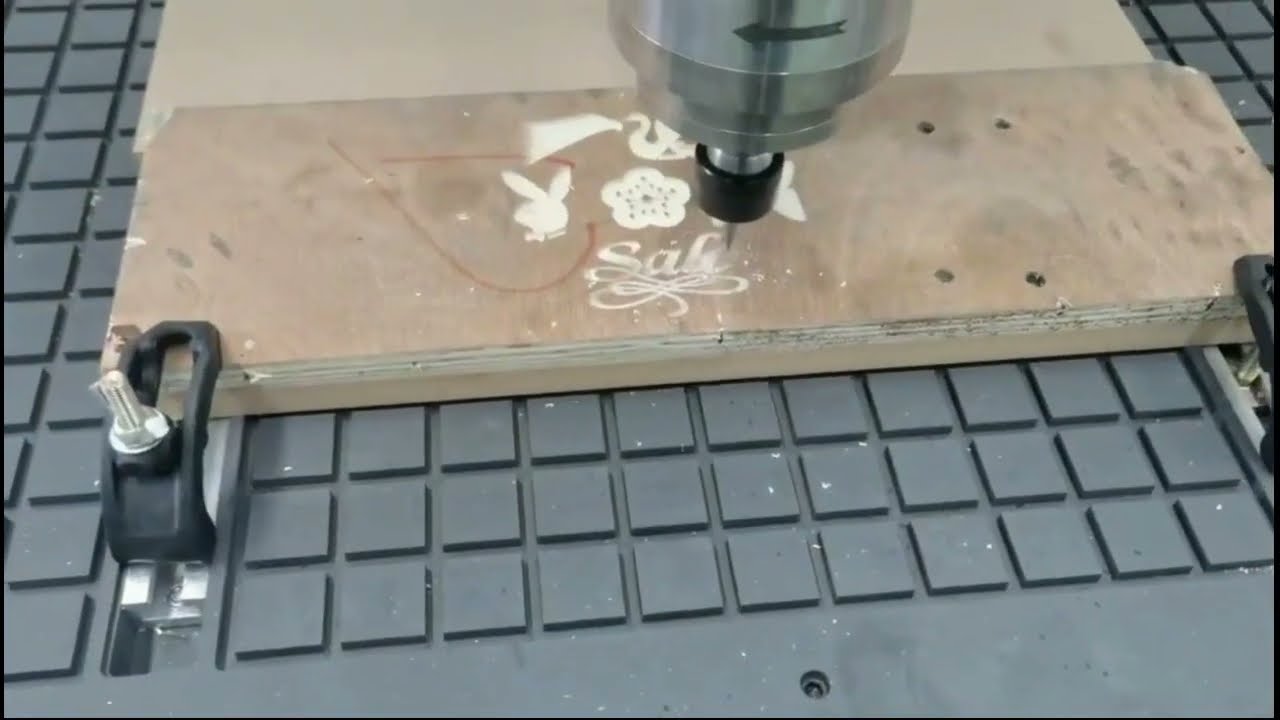 經(jīng)濟實惠的數(shù)控雕刻刻機出售 4x8 真空工作臺 經(jīng)濟實惠的數(shù)控雕刻刻機出售 4x8 真空工作臺